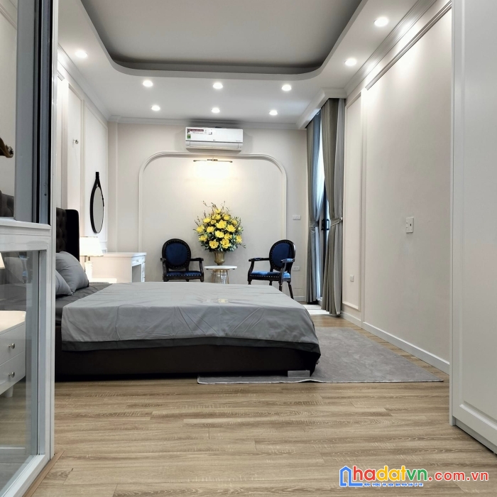 Bán nhà đẹp phố nguyễn khang  - dân xây chắc chắn - 40 m2 - 6 tầng - mt 4.2 – giá nhỉnh 4 tỷ