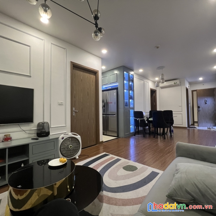 Cần bán gấp ecogreen 75m 2 phòng ngủ view nội khu. giá 2.75 tỷ sổ đỏ chính chủ