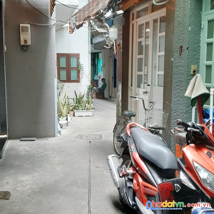 Nhà 3 tầng, sổ vuông vức, giá 3.55 tỷ đường bùi viện quận 1