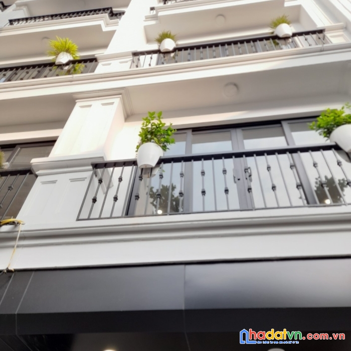 Bán nhà phố tram 50m 5t gara ôtô thông, rộng, thoáng hơn 6 tỷ