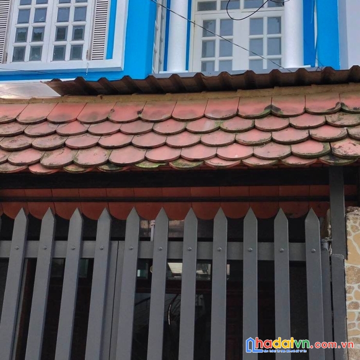 Bán nhà, vị trí siêu đẹp,4 .5m nở hậu 9mx18m, nhỉnh 5tỷ,đht06,q12.