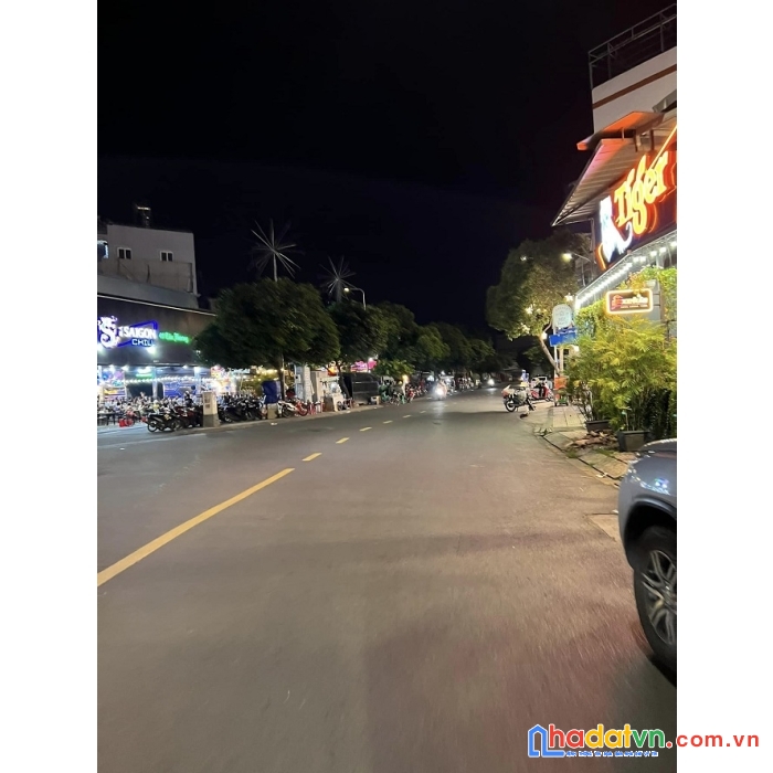 Bán nhà mặt tiền đường phạm văn bạch- tân bình- ngang 6.5m- kinh doanh đa dạng- 120m2- giá 14 tỷ.