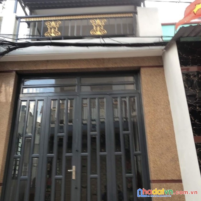 Bình tân, hxh thông, ngay chợ bà hom, sát vách tl10, 4p qua tên lửa, sổ vuông vức, nhà mới đẹp