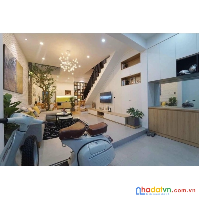 Chính chủ bán nhà quan nhân 35m2 5 tầng chỉ 2.9 tỷ