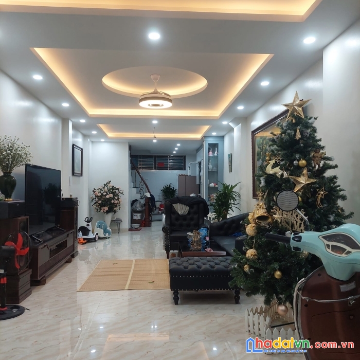 Bán nhà ngõ 44 trần thái tông, cầu giấy 65m2 x 5 tầng, nhà đẹp, gần phố - sđcc