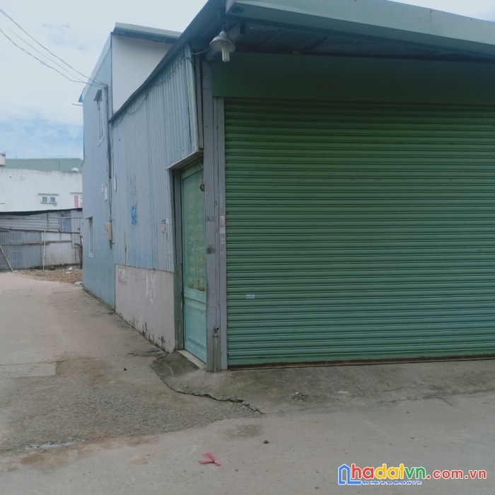 Bán nhà hẻm xe hơi đường huỳnh thị hai quận 12 60m2 hai mặt tiền ngang 4m, chỉ 2 tỷ 400