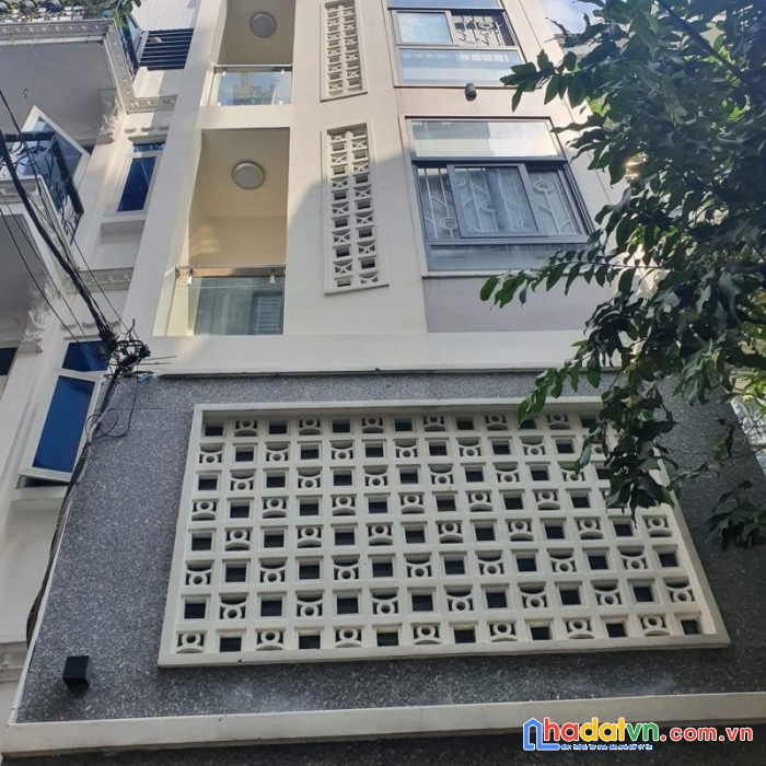 Bán nhà ngộp bank đường núi thành, p13, tân bình, 4 tầng, 15 phòng, chỉ 12tỷ500 tl