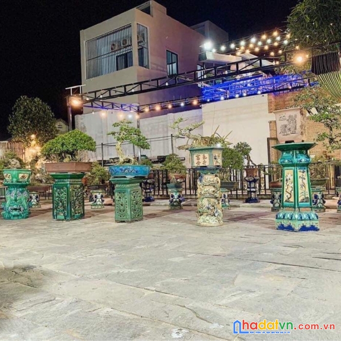 Sụp hầm biệt thự 2 tâng  ngay trung tấm quận cẩm lệ đà nẵng
diện tích khũng 600m2 giá chỉ còn 16