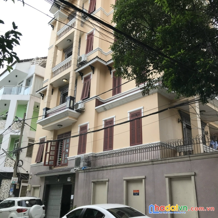 Chính chủ cho thuê nhà 3 mặt tiền ( mt 12m , mt 6m , mt 3m )