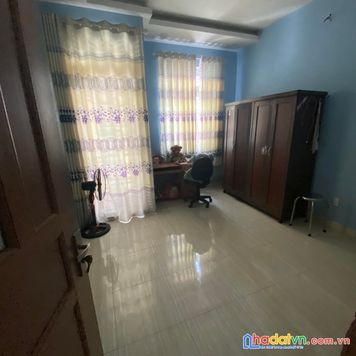 Nhà 4 tầng - hẻm xe hơi thông