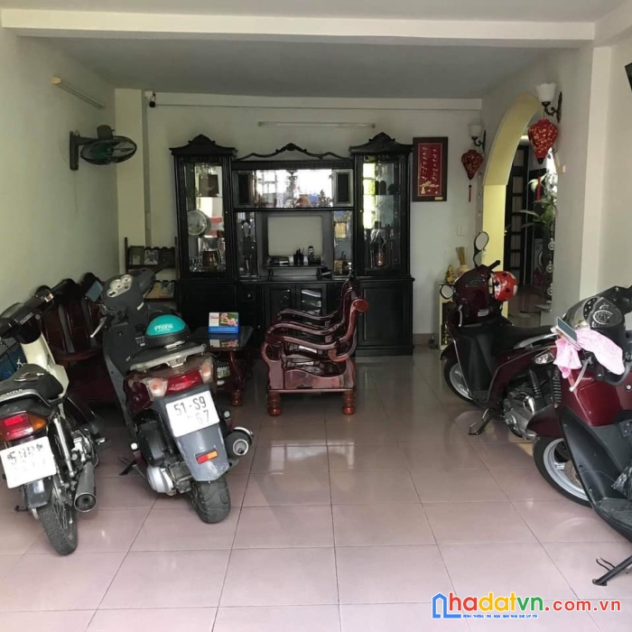 Bình thạnh, hẻm xe tải, 178m2, ngang 8m, doanh thu 130 triệu/tháng, chỉ 21 tỷ 900