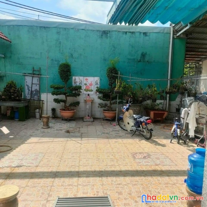 Bán đất tặng nhà c4 đường lê trọng tấn, hẻm xe tải, 159m2 chỉ 7.9 tỷ