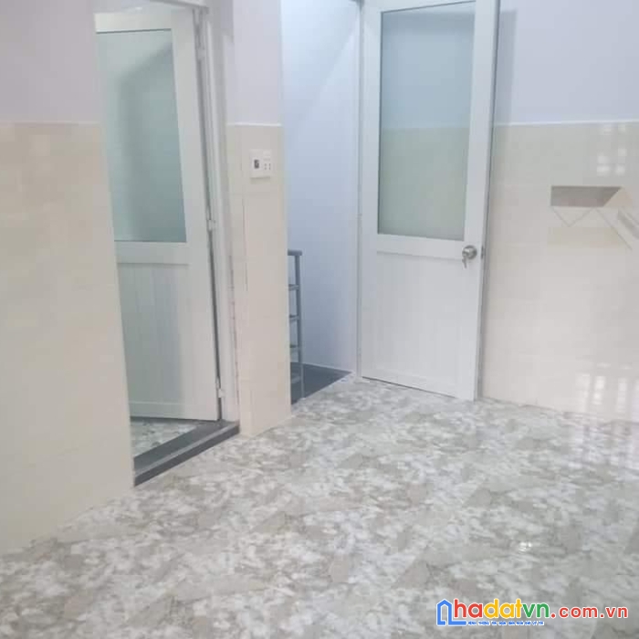 Bán gấp nhà hẻm trần quang diệu, q3, chỉ nhỉnh 2 tỷ, thông tứ tung, 30m ra hẻm xe hơi