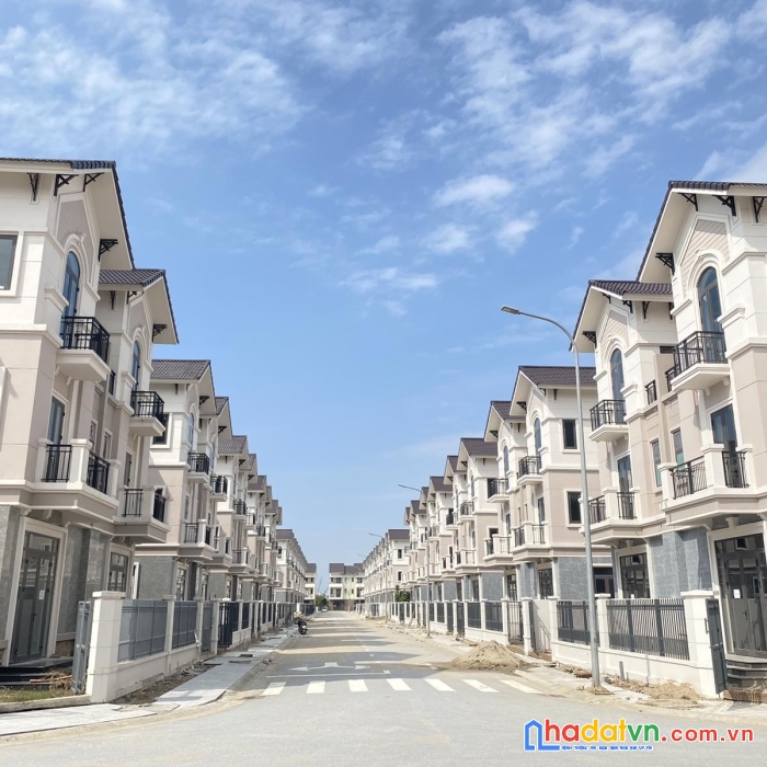 Bán biệt thự song lập 135m2 dự án centa vsip từ sơn, 7,5 tỷ/căn