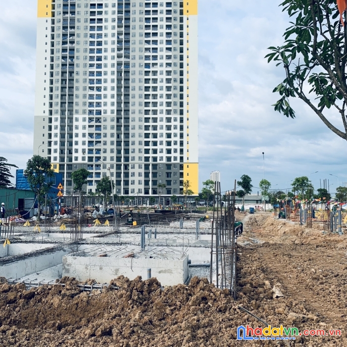 Bán nhà phố phạm văn đồng nối dài