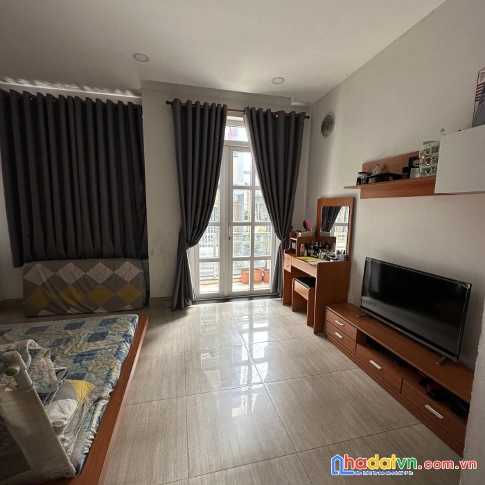 Hẻm ô tô - nhà đẹp tặng nội thất