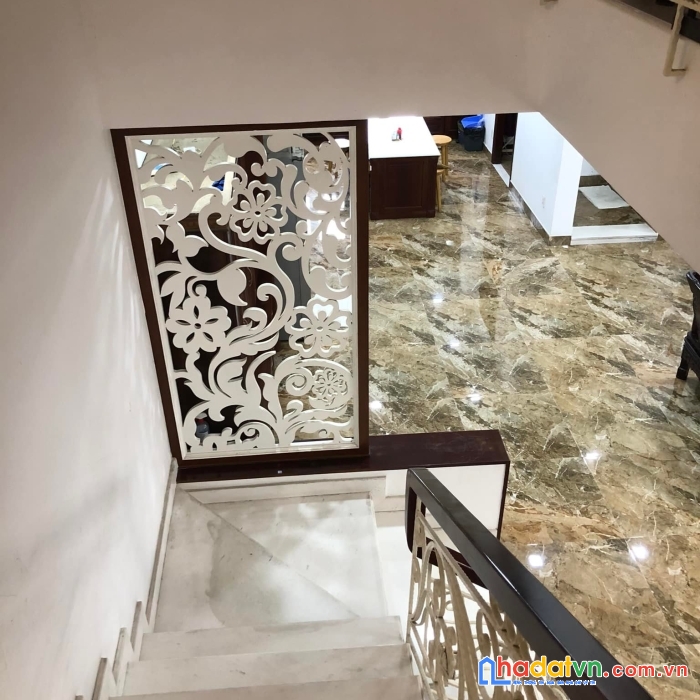 Biệt thự phố mặt tiền tây thạnh ngang 8m hiếm. 
chủ tự xây dựng - nhà thoáng mát - nội thất xịn