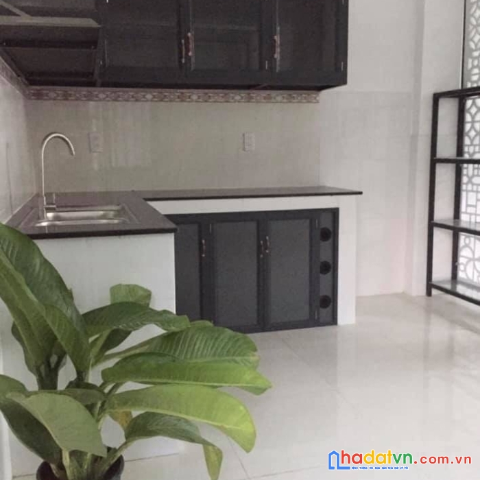 Nhà tô hiệu 72m2, lô góc kiệt ô tô, 60m ra mt