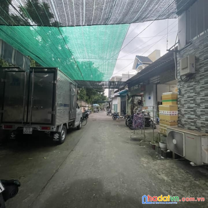 Bán nhà hẻm 89 lê trọng tấn tân phú, 88m2, sát mặt tiền chỉ 3.9 tỷ