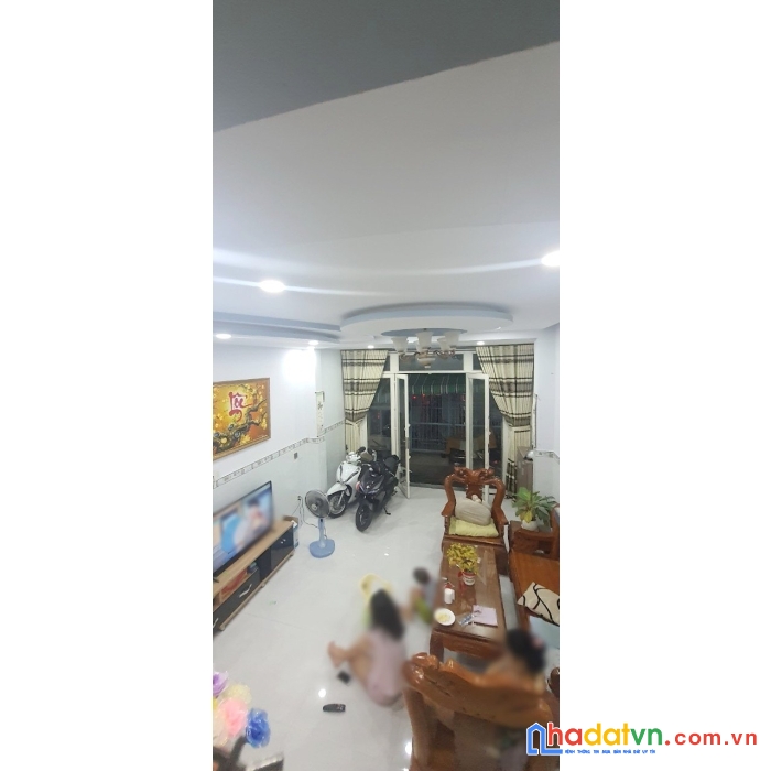 Nhà 3 tầng đường bùi minh trực p5q8. giá 5,68 tỷ tl ít