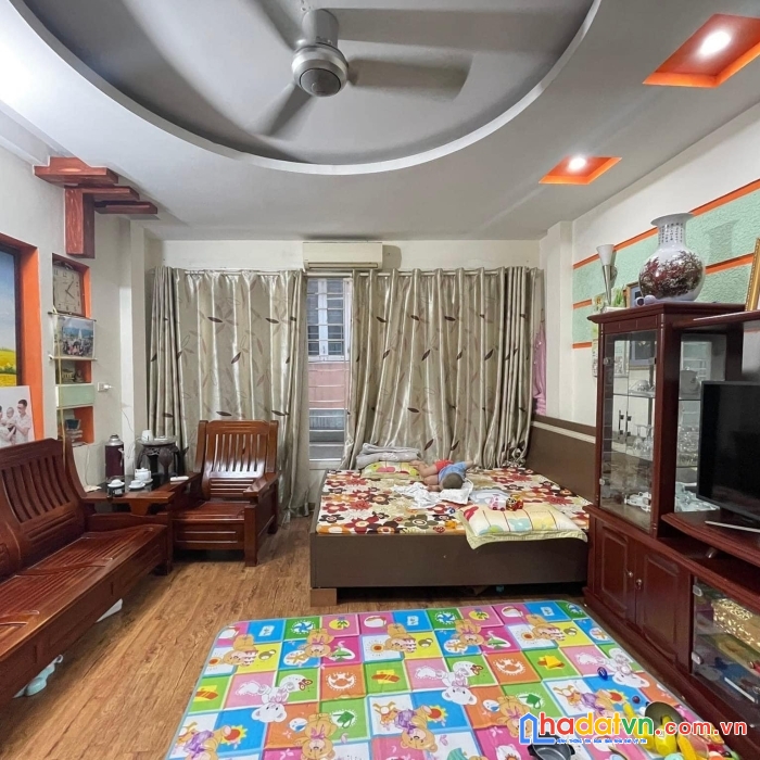 Nhà đẹp đường láng nhỉnh 4 tỷ- đống đa. siêu phẩm đón tết, tặng lại hết nội thất