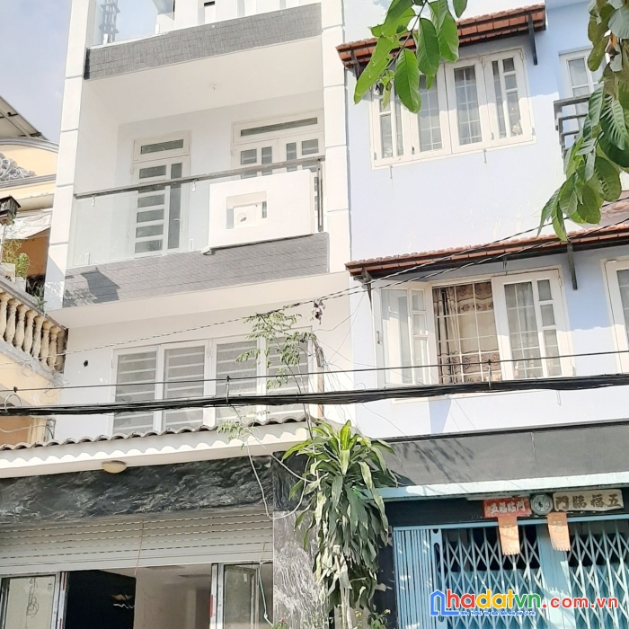 Cho thuê nnc đường đặng thúc liêng p4q8. giá 17 triệu