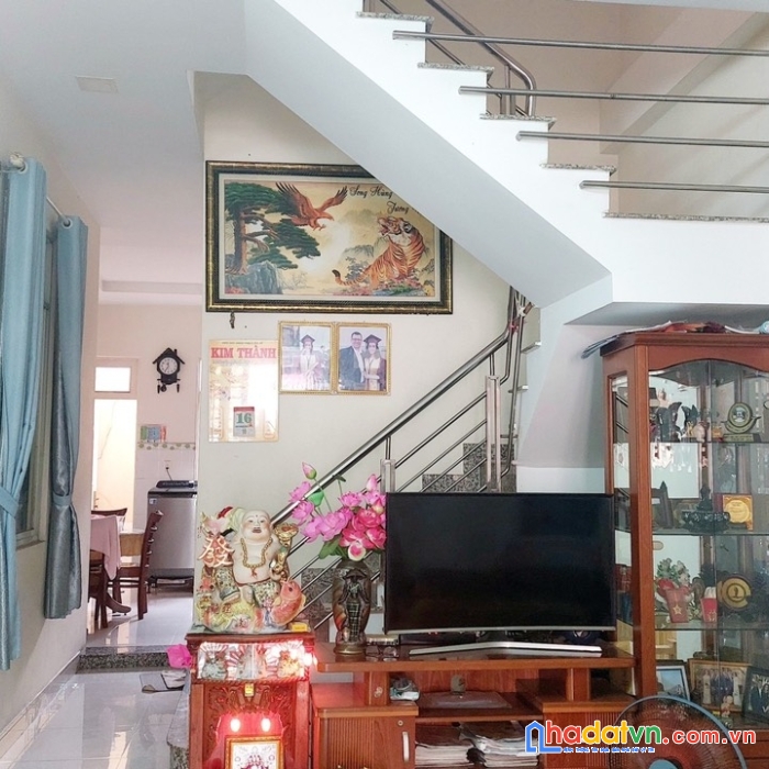 Nhà đẹp 3 tầng 91m2 ngang 5 hẻm 5m thông  p. trường thọ. chỉ 6.9 tỷ