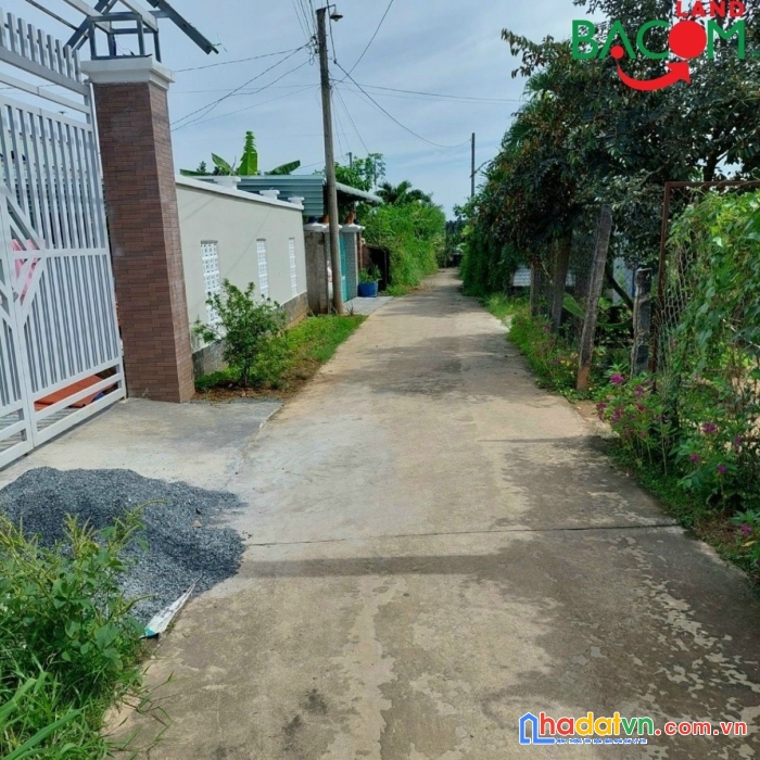 Lô đất đẹp 90m2, sổ riêng thổ cư giá chỉ 900 triệu, đương oto bình lợi, vĩnh cửu, đồng nai