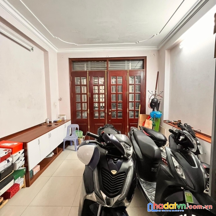 Bán nhà minh khai, bán gấp-cực hiếm, lô góc, 2 thoáng. trước nhà 4m, 30m2, 3 tỷ