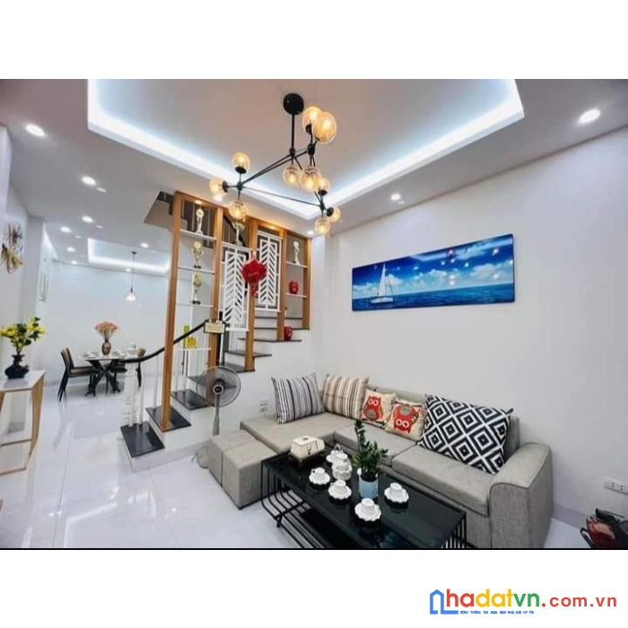 Nhỉnh 2 tỷ-dương khuê-30m2-lô góc-3 thoáng kinh doanh tốt