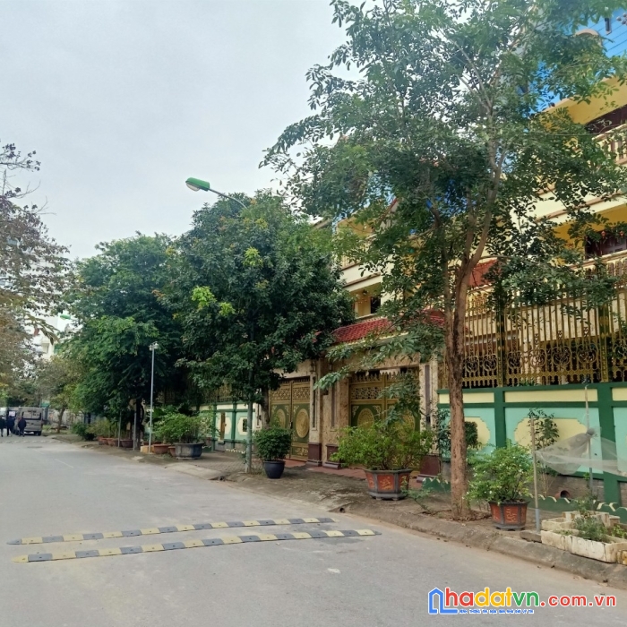 Liền kề xuân phương 100m2 5 tầng full nội thất gỗ lim đẹp long lanh giá chỉ 10 tỷ