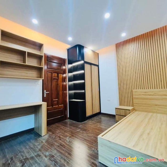 Nhà mặt phố ngô thì sỹ,lô góc, view công viên,đường rộng 8m,dt 42 x 5 t, giá nhỉnh 7 tỷ, kinh