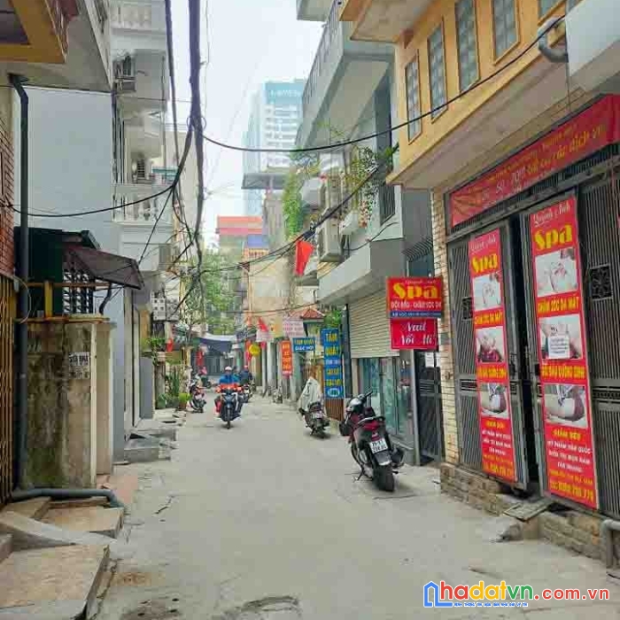 Cần bán gấp, nhà trường chinh, ngõ ô tô, 60m2, 4t, rộng 3.4m, giá chỉ 6.9 tỷ