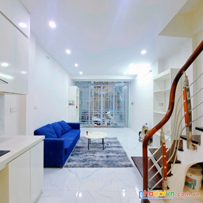 Bán gấp nhà hoàng hoa thám 33m 5 tầng mt 3.6m lô góc 40m ra phố mới đẹp