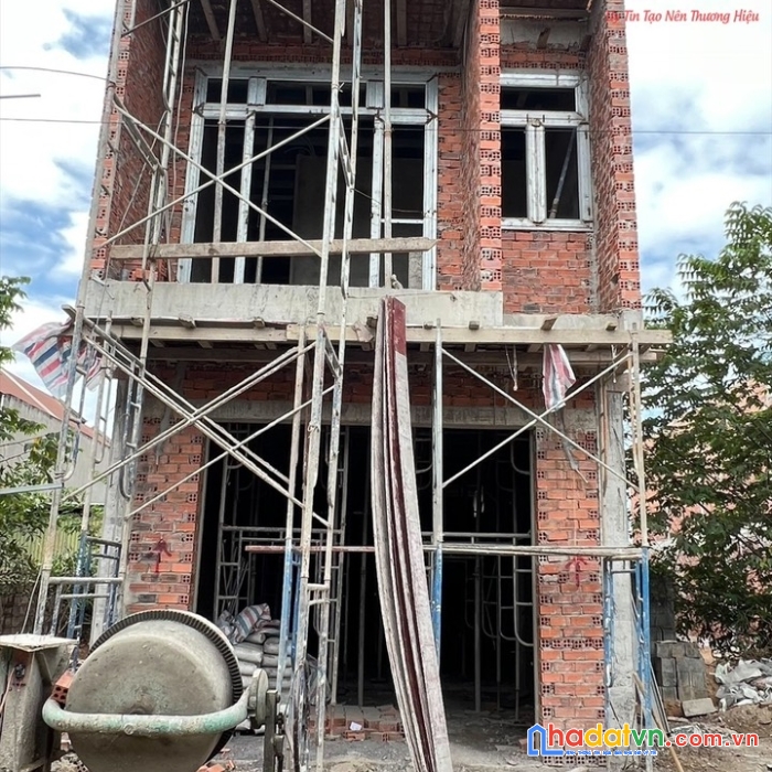 Bán nhà 1 trệt 1 lầu mới xây đường phùng hưng phường tam phước, biên hòa