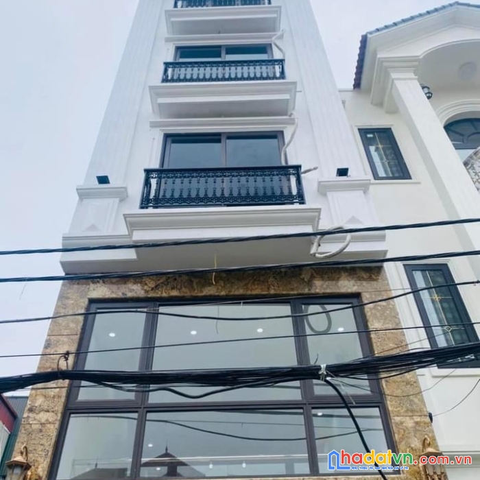 Chính chủ cần bán  căn nhà đẹp 7 tầng tại ngô gia tự, long biên, hà nội