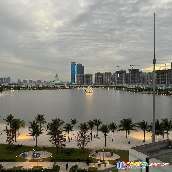 Bán siêu biệt thự vinhomes ocean park- gia lâm dt 135m, 4 tầng thang máy đẳng cấp chỉ 38 tỷ