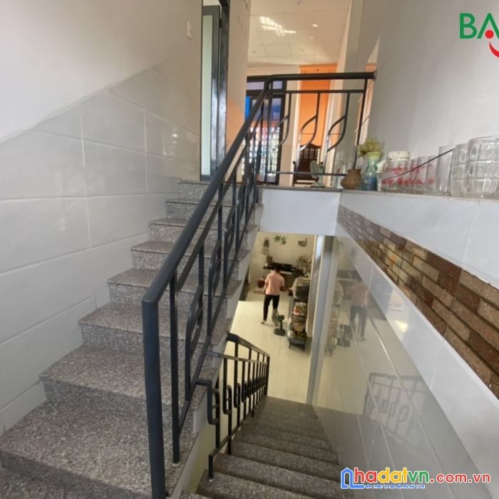 Bán nhà mới 1 trệt 1 lầu phường hố nai 145m2 đường oto giá rẻ