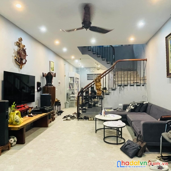 Bán nhà thụy khuê- tây hồ hai mặt ngõ thông, nhà đẹp ở ngay 55m 5 tầng chỉ 6 tỷ
