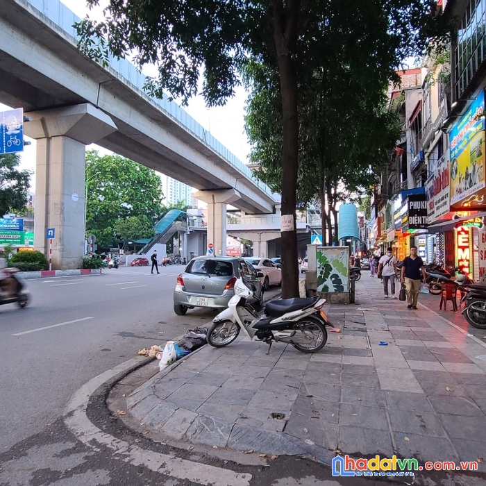 Bán đất tặng nhà cấp 4, phố quang trung hà đông,ngõ nông, 71m2 - nhỉnh 6 tỷ.