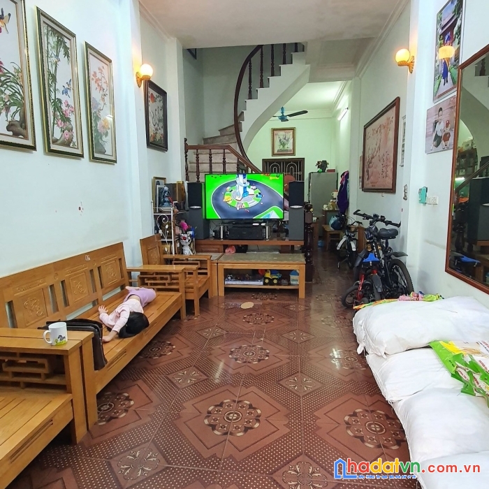 Bán nhà đống đa – dân xây - ô tô đỗ cổng – 3 thoáng – nhỉnh 5 tỷ