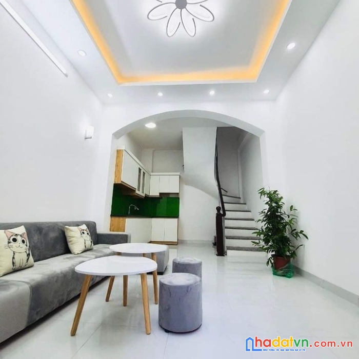 3.8 tỷ - bán gấp 16 nguyễn khang - cầu giấy - 35m2 x 4 tầng

