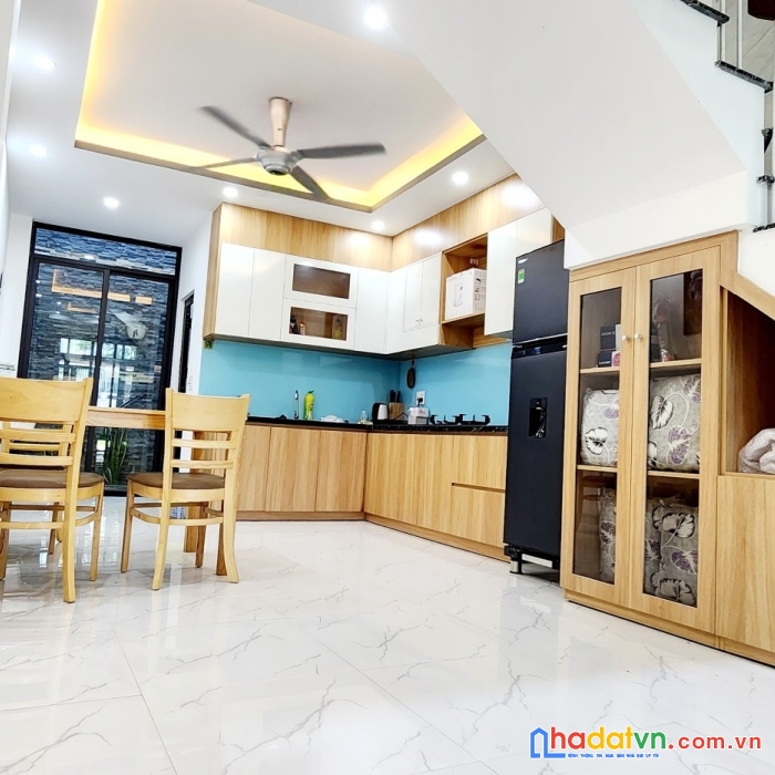 Nhà mặt tiền đào sư tích, 61m2, 3 tầng, cực đẹp, chất