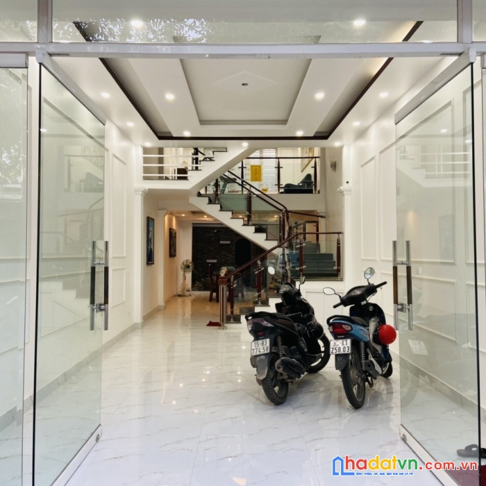 Cần bán nhà mặt đường trại lẻ - kênh dương - lê chân - hải phòng