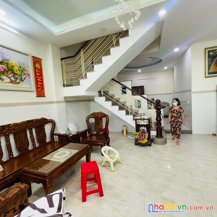 Bnhà bán bình tân ngã tư gò mây - chỉ nhỉnh 5 tỷ có nhà hxh diện tích khủng 83 m2 giáp tân phú