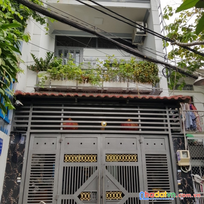 Khu vip, nhà hxh 6m phan văn trị, 45m2, 2 tầng, giá 4.3 tỷ còn tl