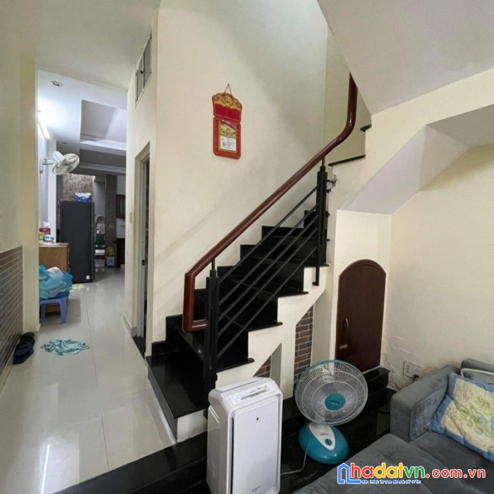 Bán nhà phú nhuận 56m2 3 tầng btct 4 phòng ngủ trung tâm phú nhuận phan đình phùng 5.1 tỷ.