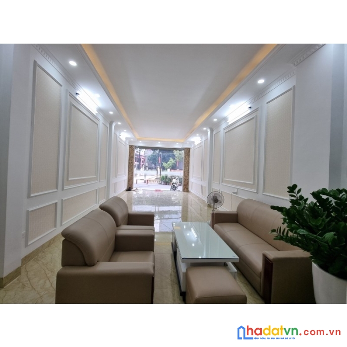 Bán nhà 7 tầng thang máy phố nguyễn ngọc vũ quận cầu giấy 70m măt tiền 5m ô tô kd 16.8 tỷ