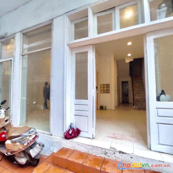 Mặt phố hồ đắc di 160m lô góc mặt tiền rộng vỉa hè ô tô đỗ giá dưới 200