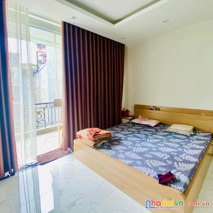 Nhà mới ở ngay khu xã đàn, đống đa, hiện đại, sát ô tô, an ninh, chỉ 3.45 tỷ